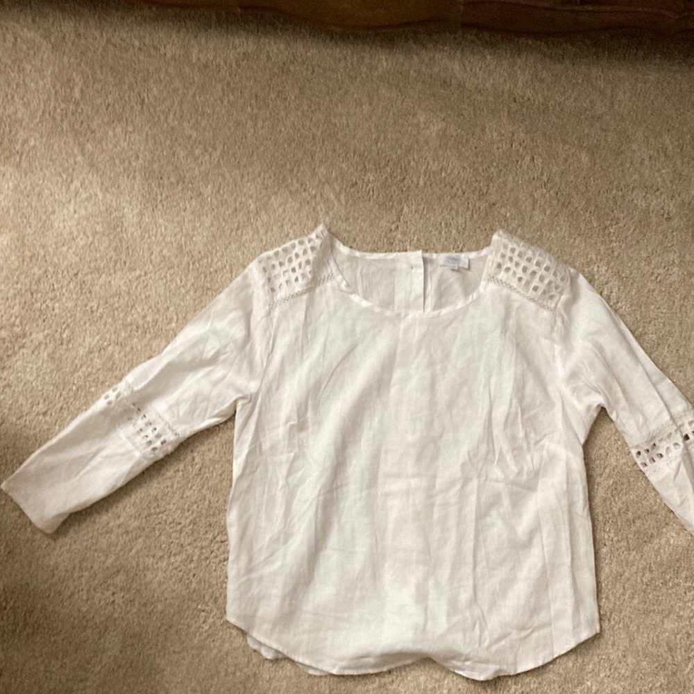 Sigurd Olsen white shirt. Size M.
